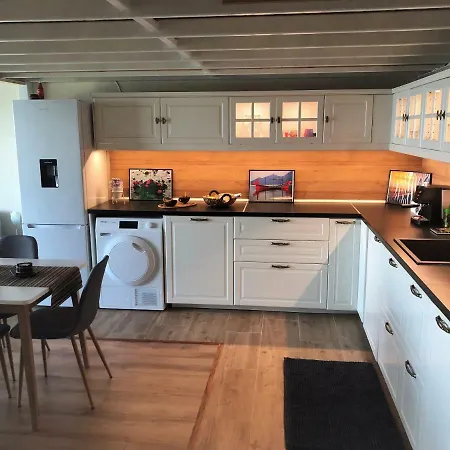 Victoria - A Luxury With Icredible Seaview Апартаменты